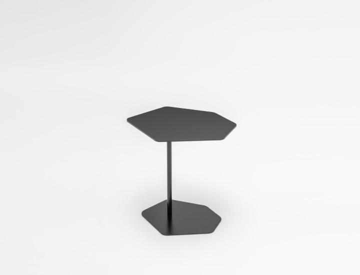 BAZALTO TABLE - photo 1