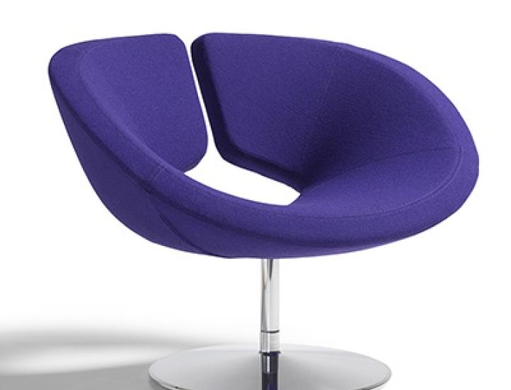 Fauteuil lounge Apollo par Patrick Norguet, Artifort, assise tapissée, base disque métal