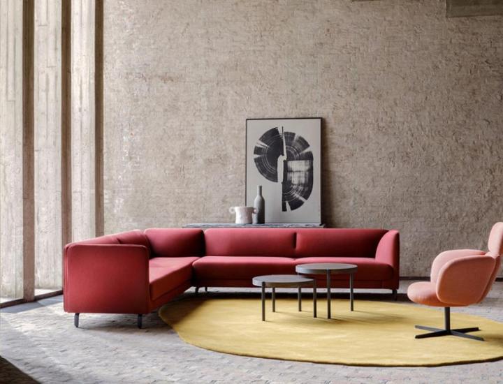 Fauteuil dossier haut Bras Highback, base frêne huilé, assise tapissée, idéal lobby et bureau premium