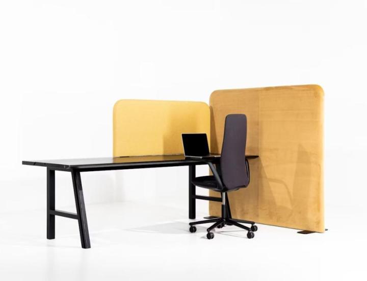 Cloison de séparation acoustique sur plateau avec fixation sur chant – BuzziShield Desk