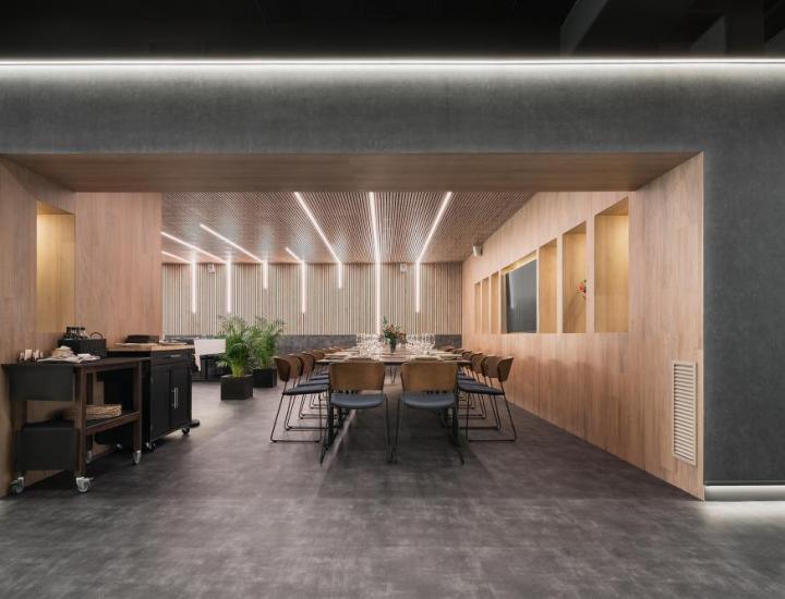 Habillage mural ECOnordik en hôtel/restaurant – panneaux acoustiques design finition bois