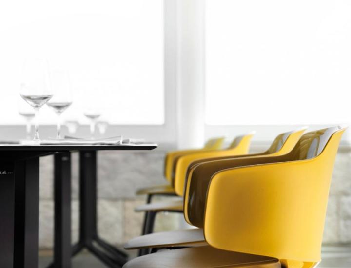 Fauteuil Classy ET AL. dans un espace de restauration design