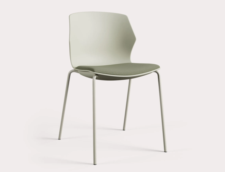 Chaise My Frill Harmony sur fond blanc avec coque en polypropylène