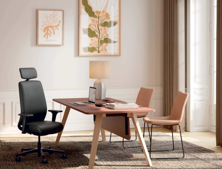 Chaise Vita en ambiance bureau ou espace d’accueil design