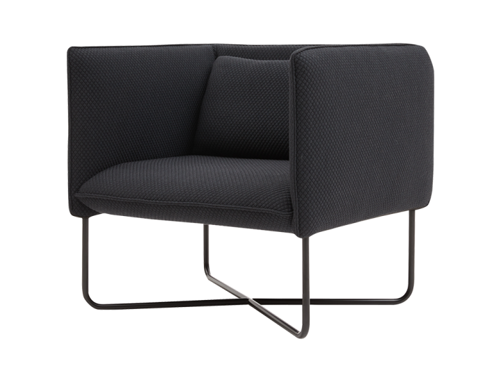 Fauteuil lounge GROOVE Softline design contemporain fond blanc.