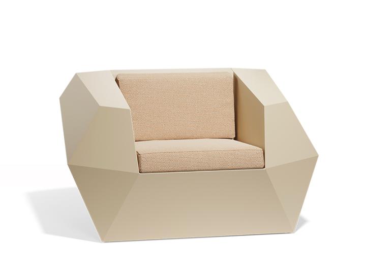 Fauteuil lounge Faz Vondom Ramón Esteve – Siège design géométrique polyéthylène recyclable LED pour espaces lounge professionnels