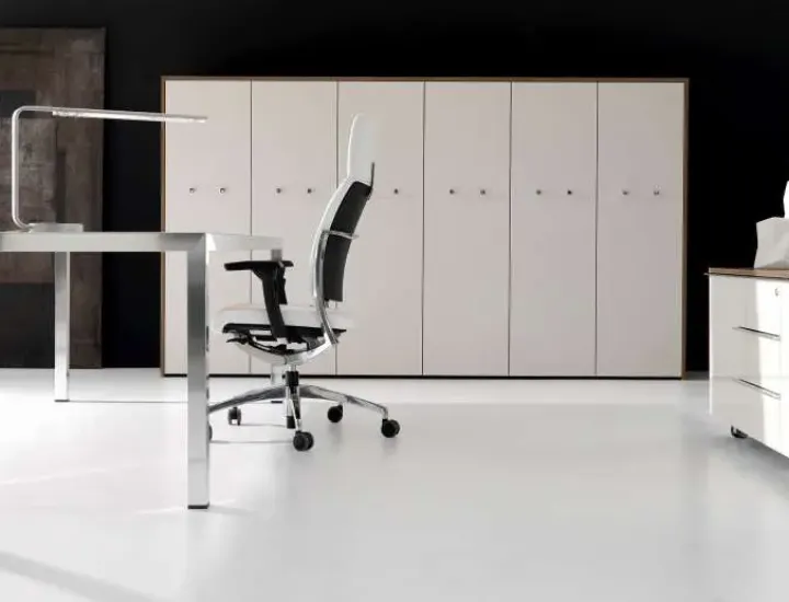 FLY IVM Office – Table de conférence italienne épurée pour salles de réunion et boardrooms premium