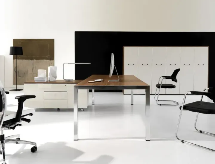 Table de réunion géométrique haut de gamme FLY – IVM Office R&D collection