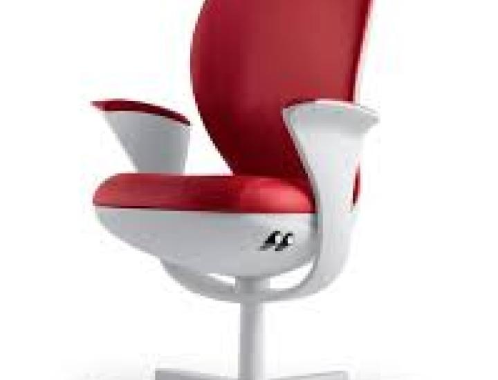 Luxy Bea – Le fauteuil de direction à la technologie invisible
