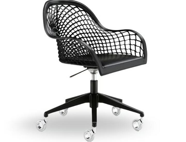 Chaise design en cuir Midj Guapa – maille cuir et piètement fil d'acier Made in Italy