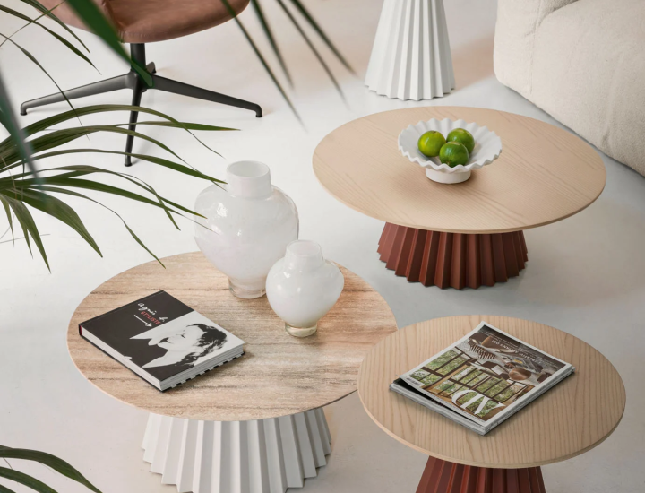 Table salle à manger design Midj Plissé – table sculpturale plateau bois ou céramique Made in Italy