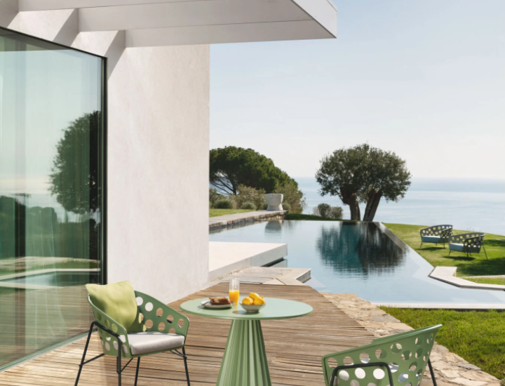 Table basse design Midj Plissé – coffee table lounge haut de gamme design Paola Navone 2022